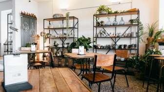 Gemütliches Ambienten in der Wildflower Floristik in Thusis