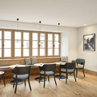 Hotel Post Andeer Essbereich der Beiz