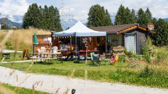 Das Kafi Stübali vom Stellplatz +plus+ in Sarn