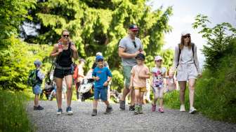 Coop-Familienwanderung am Heinzenberg Coop-Familienwanderung am Heinzenberg