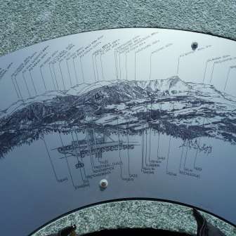 Aussichtspunkt Bergstation Sesselbahn Feldis-Mutta