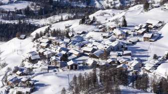 Feldis Dorf Winter