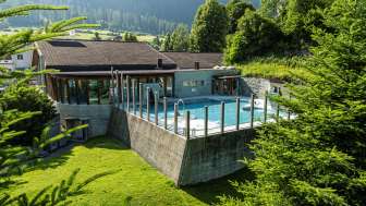 Das Innenbecken des Mineralbad Andeer