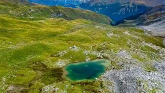 Der Lai Grand in der Moorlandschaft Anarosa Der Lai Grand in der Moorlandschaft Anarosa