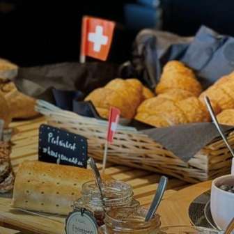 Story 1 Augustbrunch