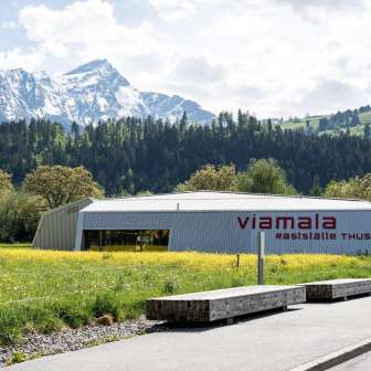 Die Viamala Raststätte im Frühling