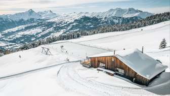 Das Natureisfeld Alp Raguta auf der Feldiser Hochebene