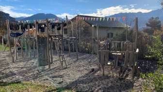 Spielplatz Paspels Schulhaus Spielplatz Paspels Schulhaus