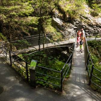 Pùnts da tgavorgia in der Viamala-Schlucht