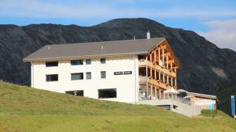 Das Hotel Avers im Sommer Das Hotel Avers im Sommer