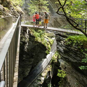 Die Pùnts da tgavorgia in der Viamala-Schlucht