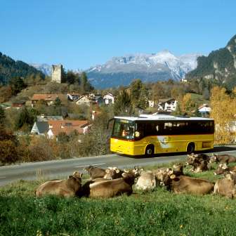 Paspels mit Burgruine Alt Sins