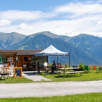 Das Kafi Stübali vom Stellplatz +plus+ in Sarn