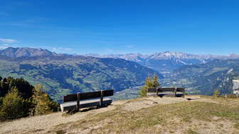 Die Aussicht von der Muttner Höhi