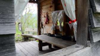 Tillahaus von aussen nach innen