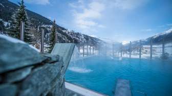 Das Innenbecken des Mineralbad Andeer