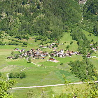 Pignia Dorf im Sommer