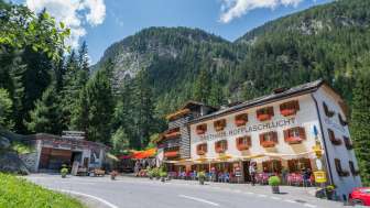Das Hotel Restaurant Rofflaschlucht im Sommer
