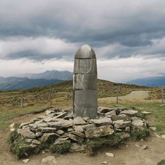Dreibündenstein im Herbst
