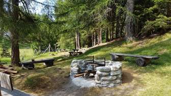 Feuerstelle Plaun Graund Feldis