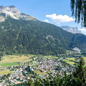 Aussicht von der Feuerstelle Cagliatscha Davains