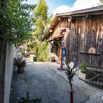 Das Turmuhren-Museum in Tartar von Aussen