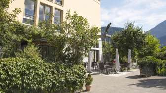 Das Café im Haus Viadi in Fürstenaubruck Das Café im Haus Viadi in Fürstenaubruck
