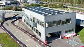 Die Outdoor-Kartbahn Cazis Die Outdoor-Kartbahn Cazis