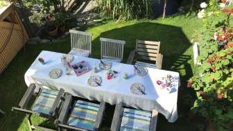 Zmorga im Garta Urmein