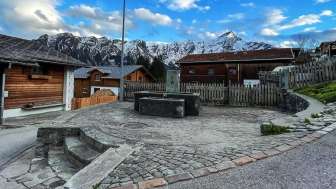 Flerden Dorfbrunnen Winter