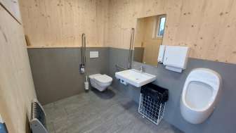 Öffentliche Toilette Obertschappina