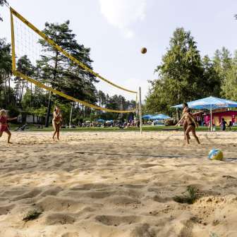 Das Beachvolleyballfeld in der Badi Thusis