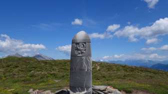 Der Dreibündenstein Der Dreibündenstein