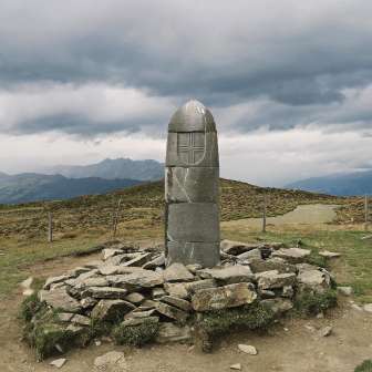 Dreibündenstein im Herbst