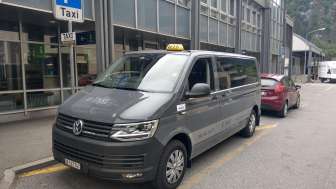 Ein Fahrzeug von Taxi Service Beverin in Thusis