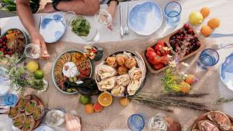 Piazza Culinaria - Ein Abendessen mit Freunden geniessen! Piazza Culinaria - Ein Abendessen mit Freunden geniessen!