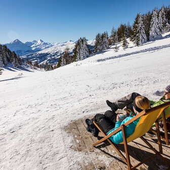 Die Aussicht von der Skihütte Feldis im Winter