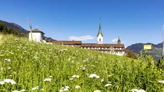 Das Dominikanerinnenkloster im Frühling