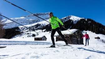 Langlauf-Skatingkurs für Anfänger Langlauf-Skatingkurs für Anfänger