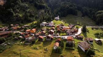 Ausserferrera im Sommer